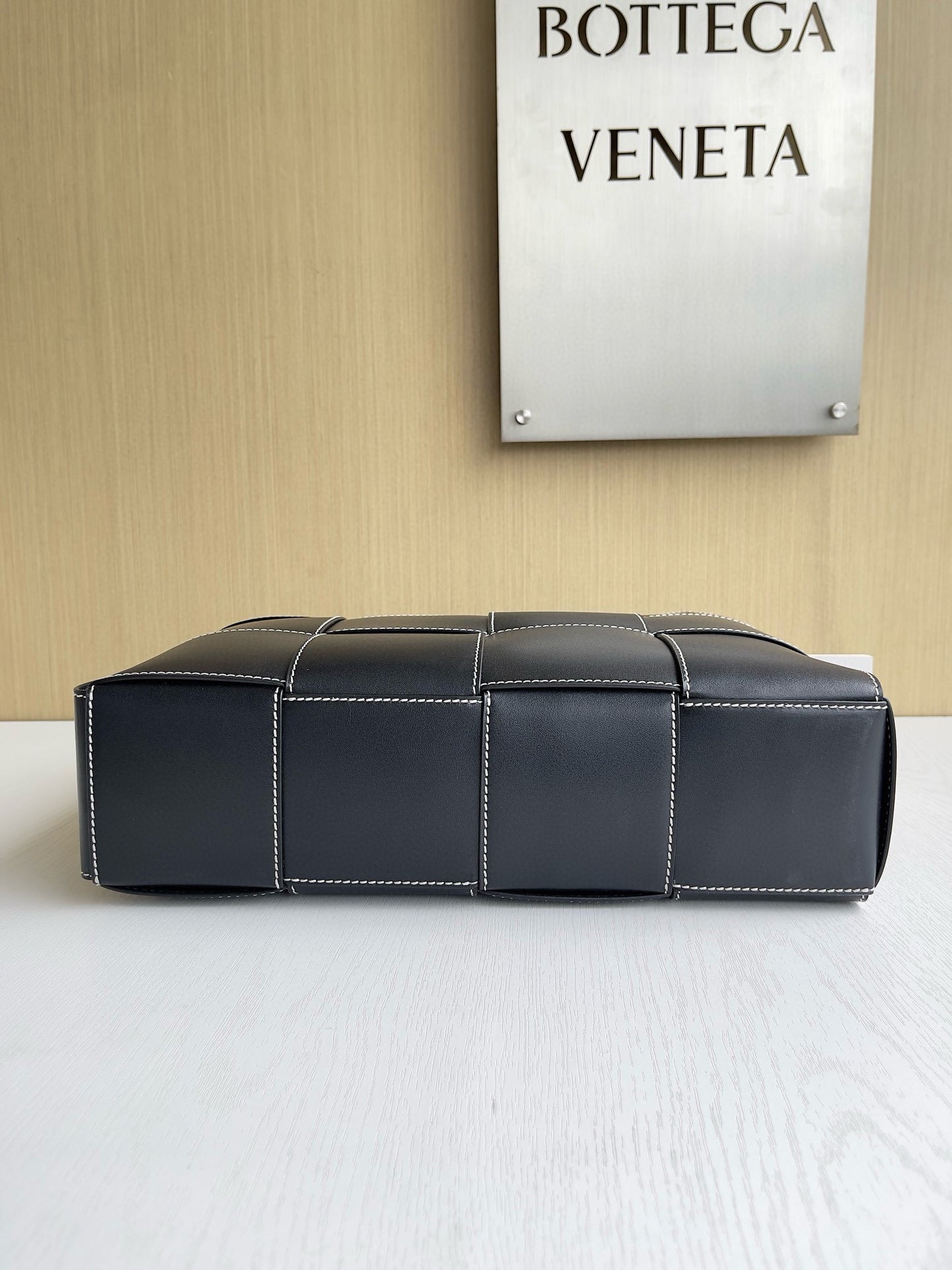BV Arco Tote Bag
