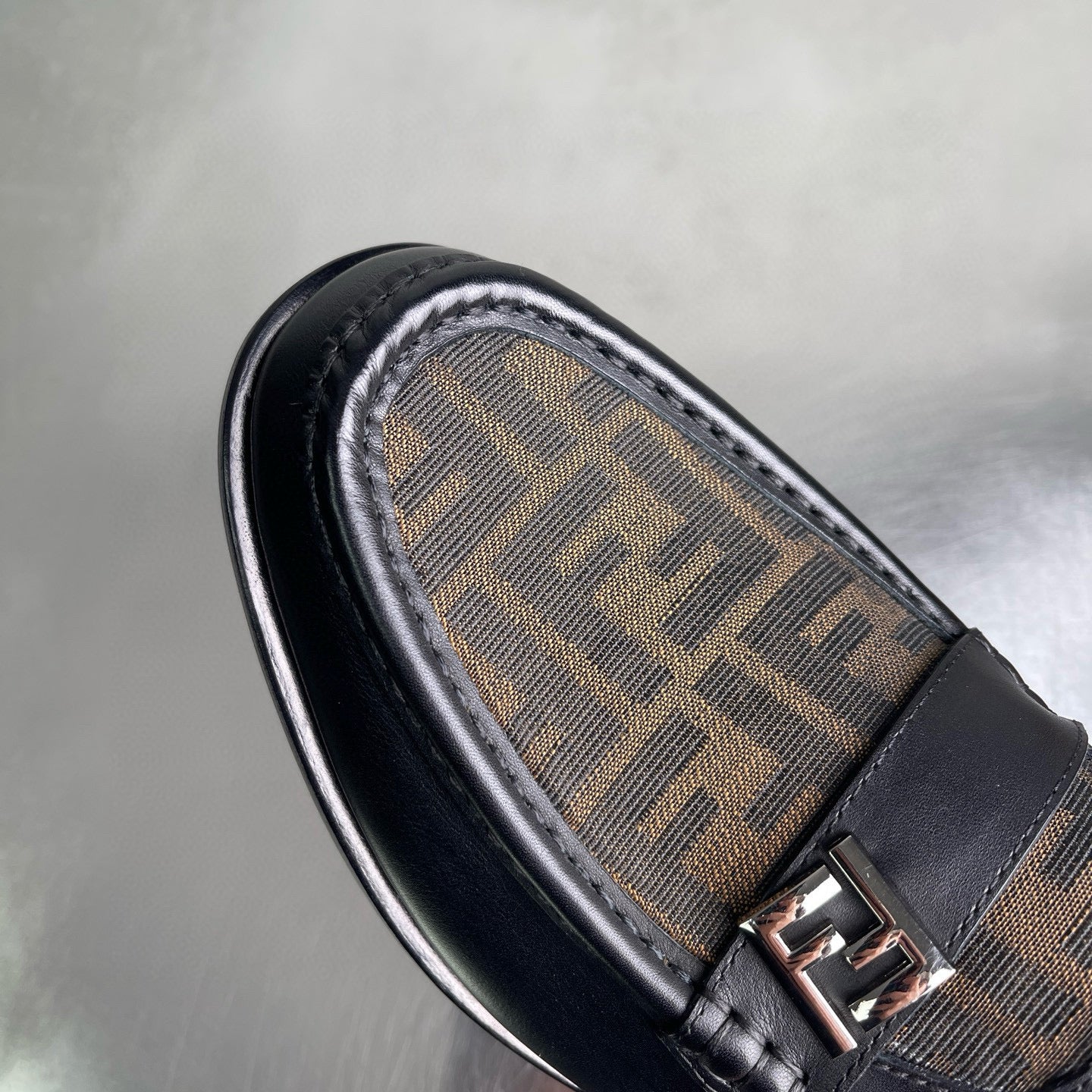 Fendi Loafer