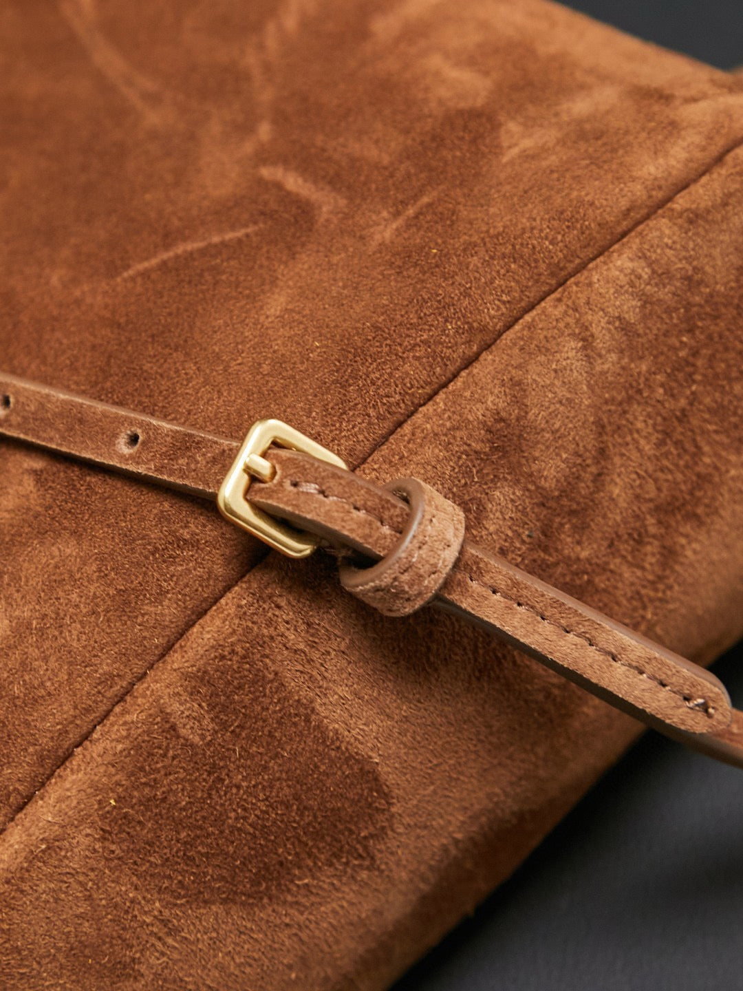 Miu Miu Bucket Bag 17x14x6cm