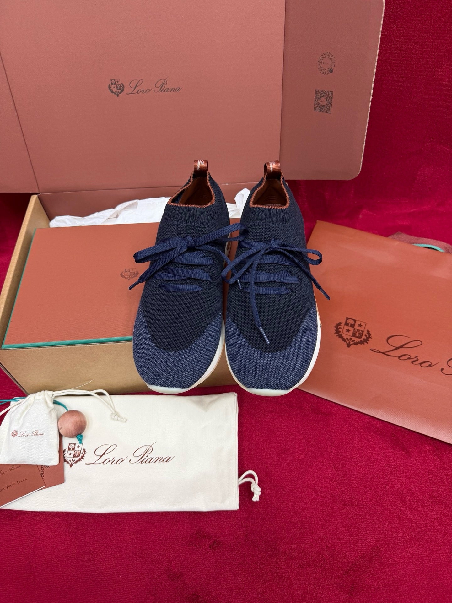 LP Sneaker