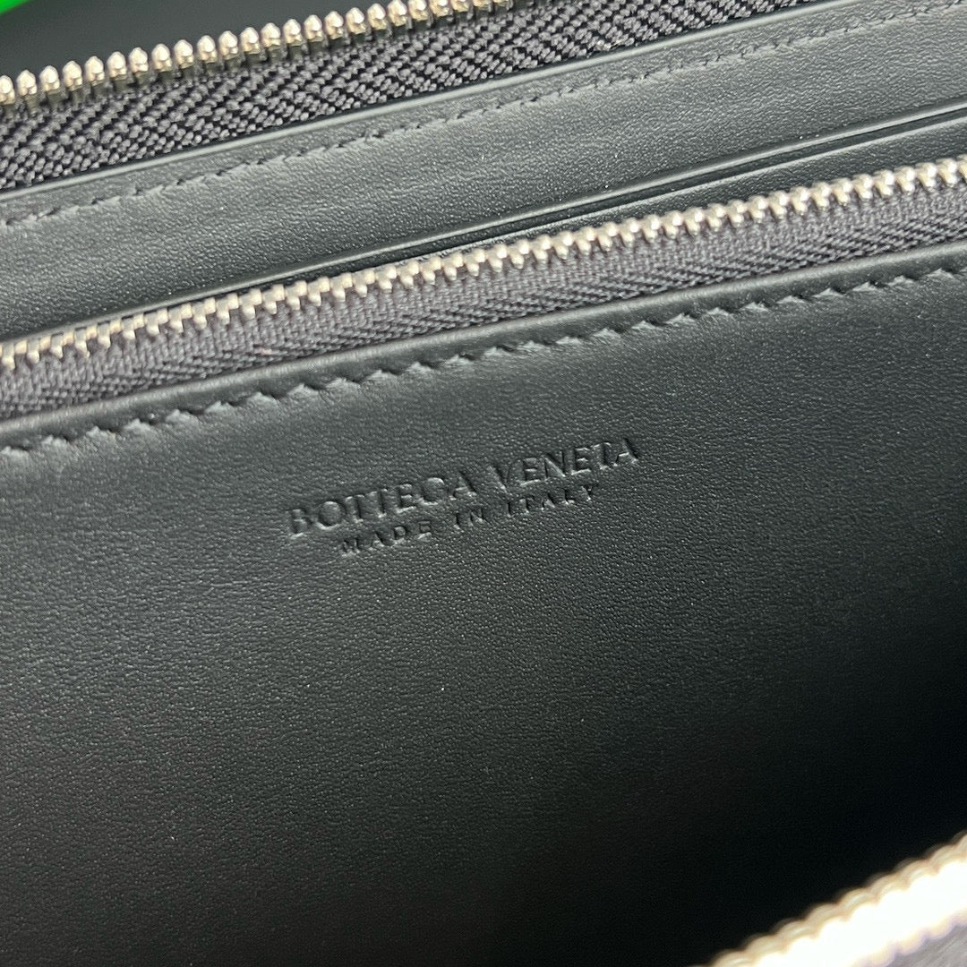 Bottega Veneta Long Zipped Wallet