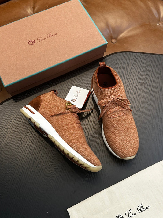 LP Sneakers