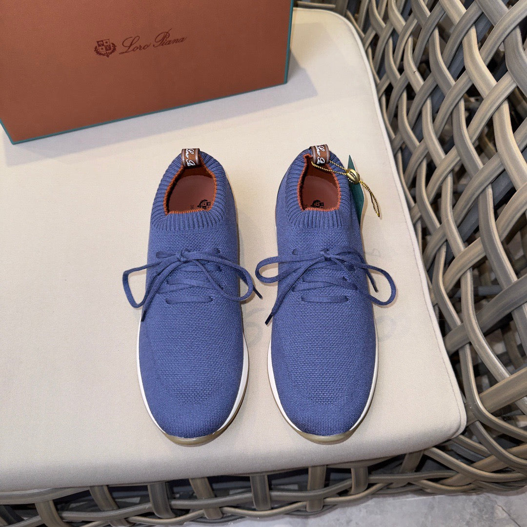 LP Sneakers
