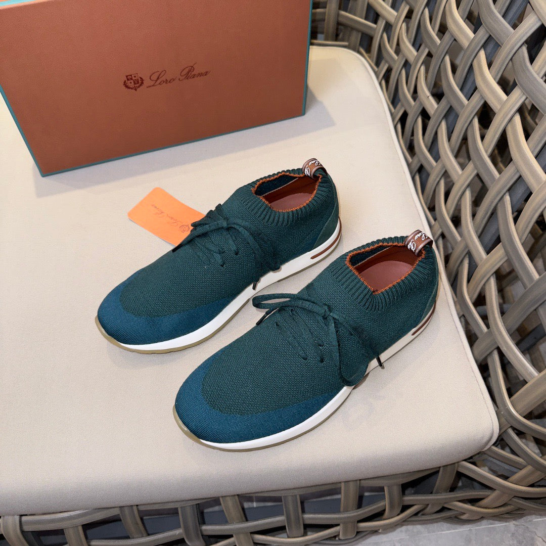 LP Sneakers