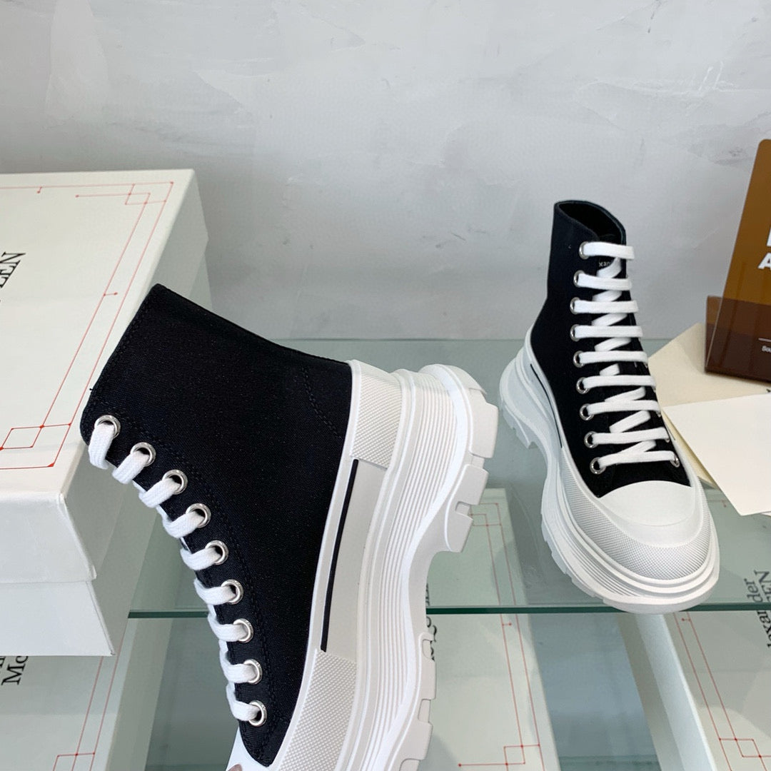 Alexander McQueen Sneakers