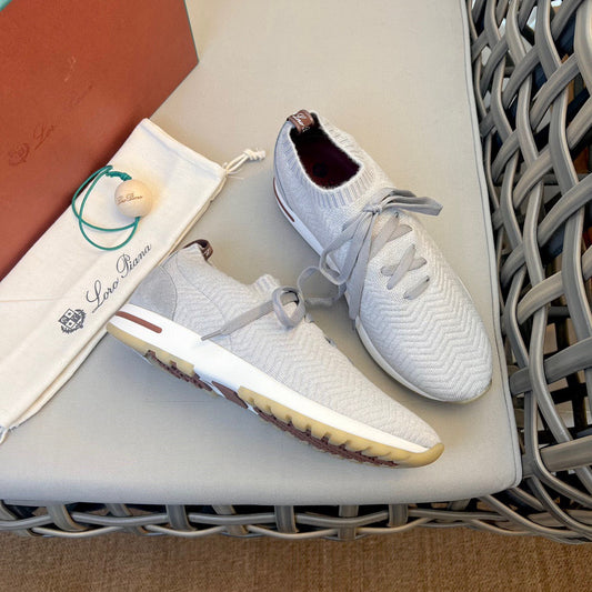 LP Sneakers