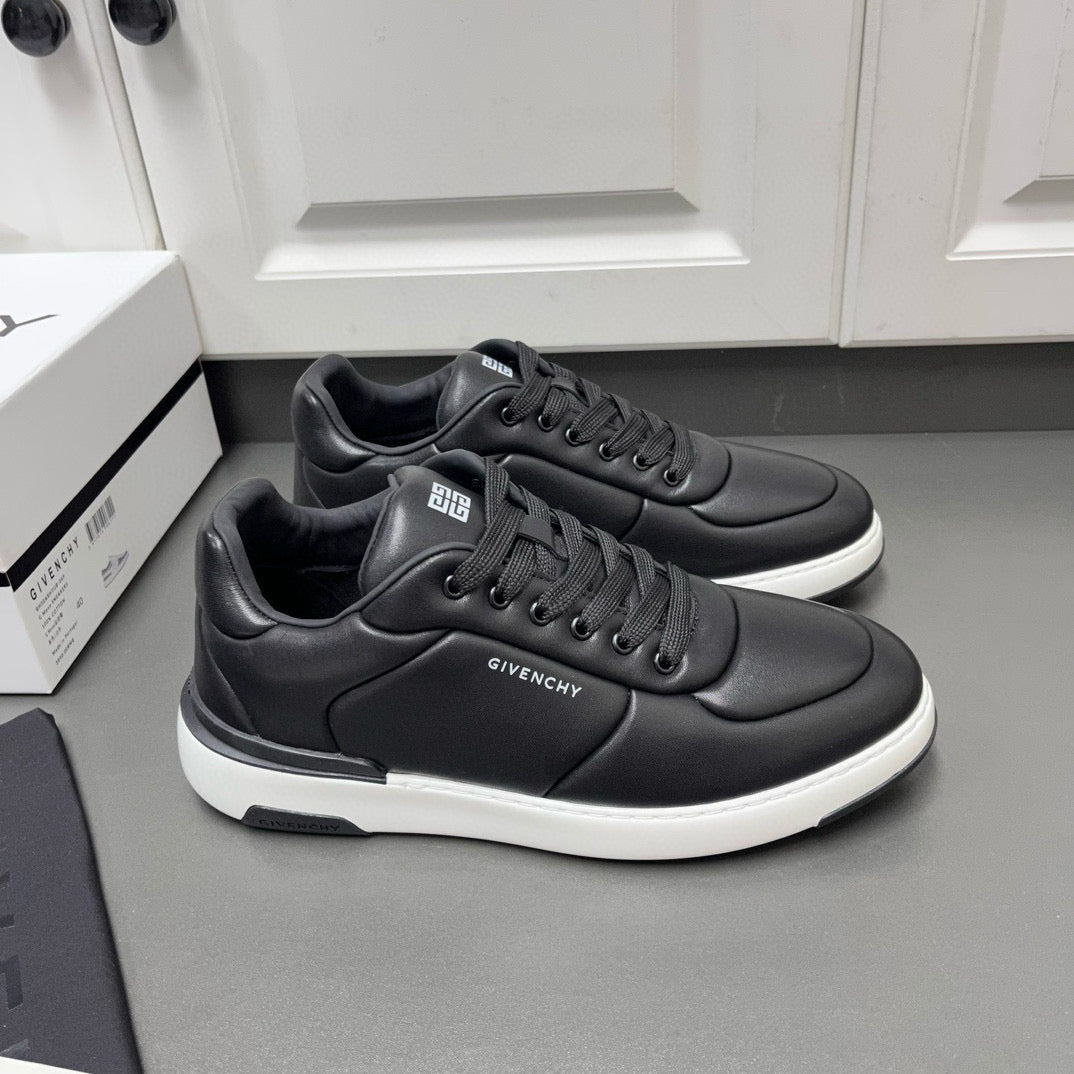 Givenchy Sneakers