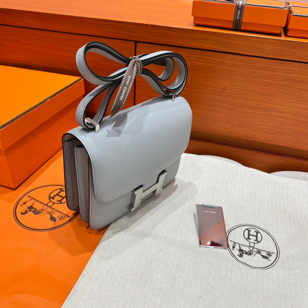 Hermes Constance 19