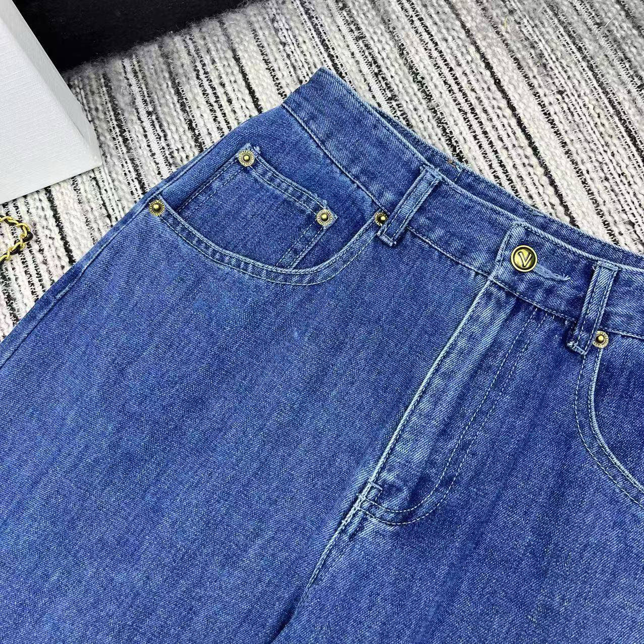 Valentino Long Jeans