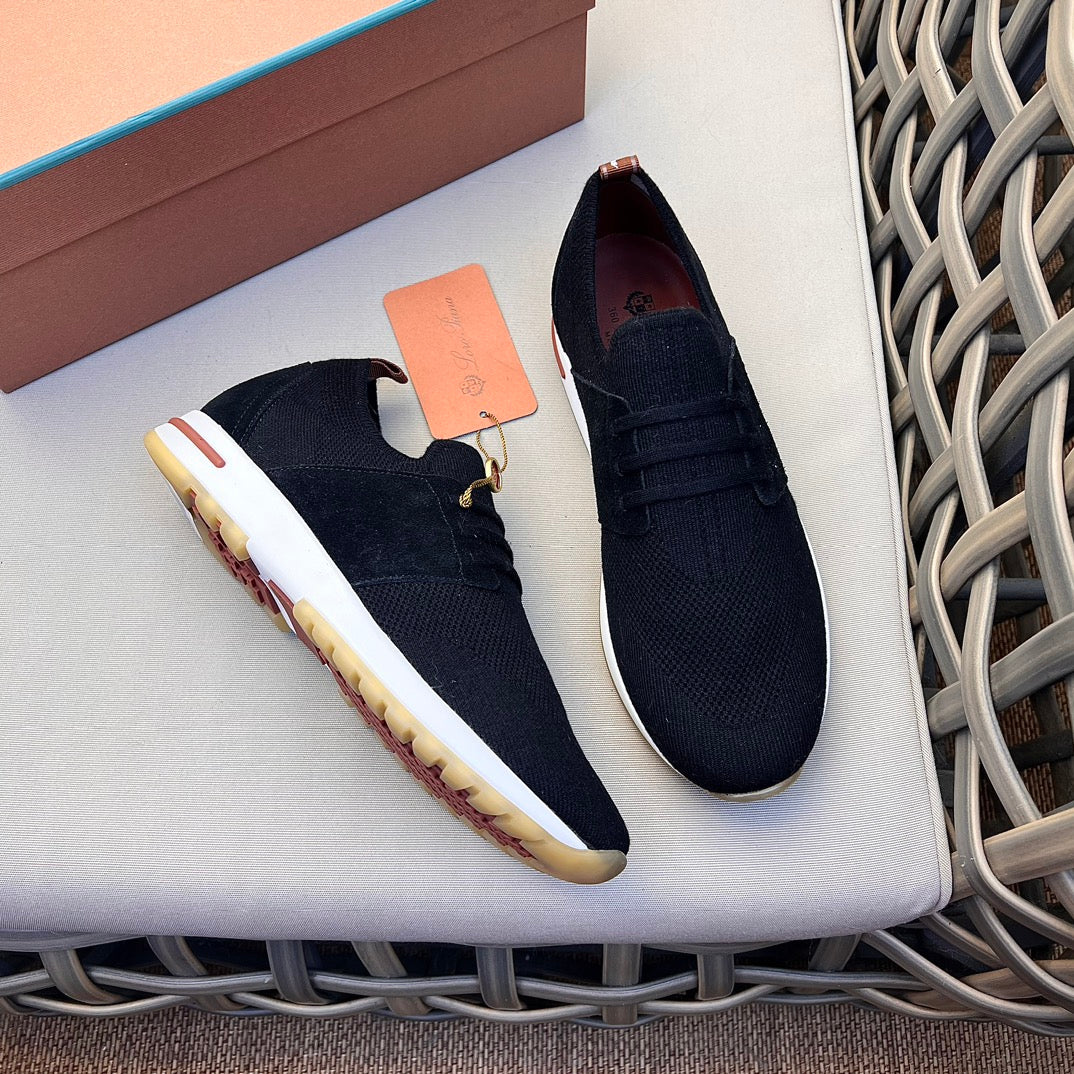 LP Sneakers