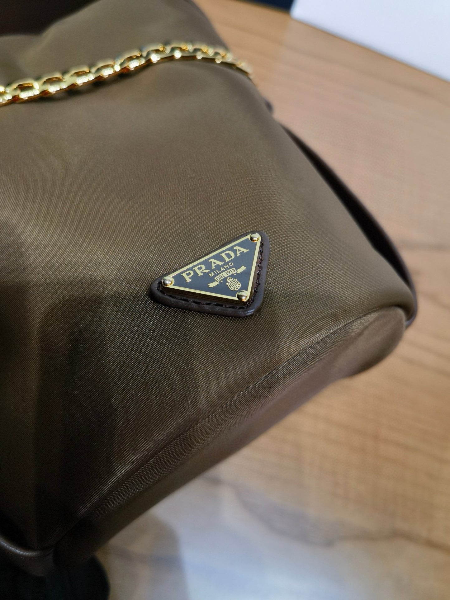 PD Petit Sac Noir Bucket Bag
