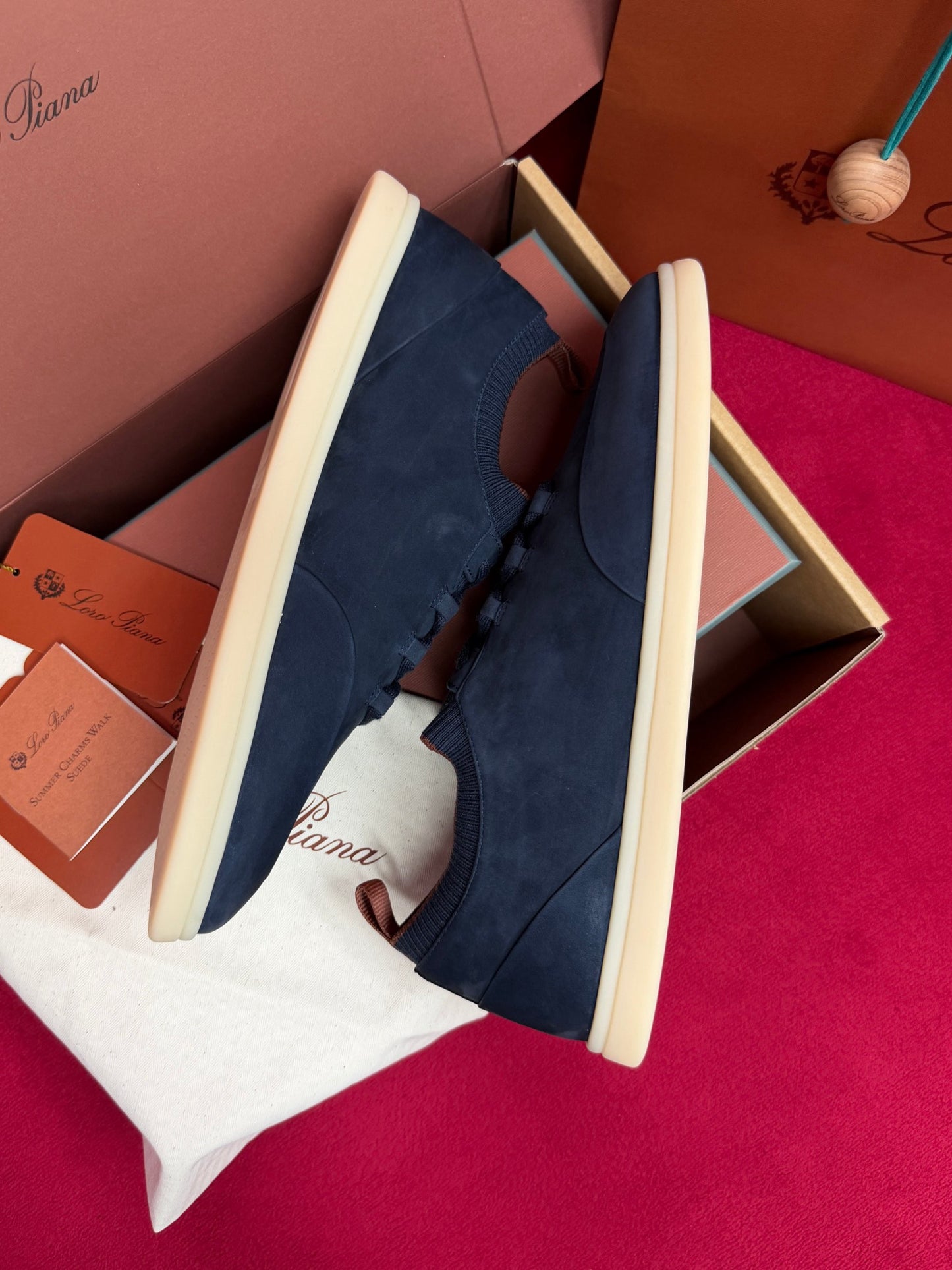 LP Sneaker