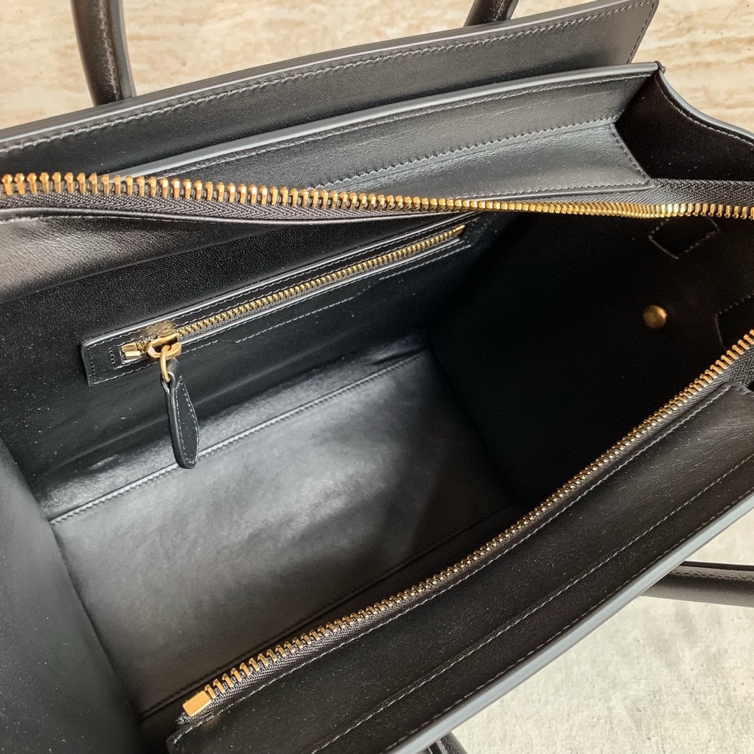 Celine Duffel