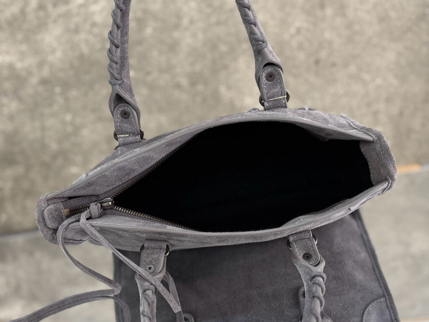 BLCG Le City First Handbag
