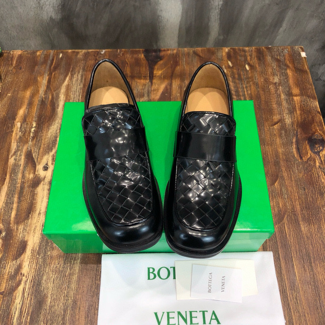 BV Loafer
