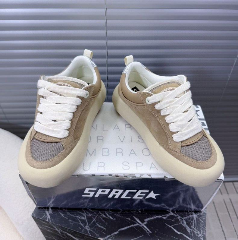 Golden Goose Sneaker