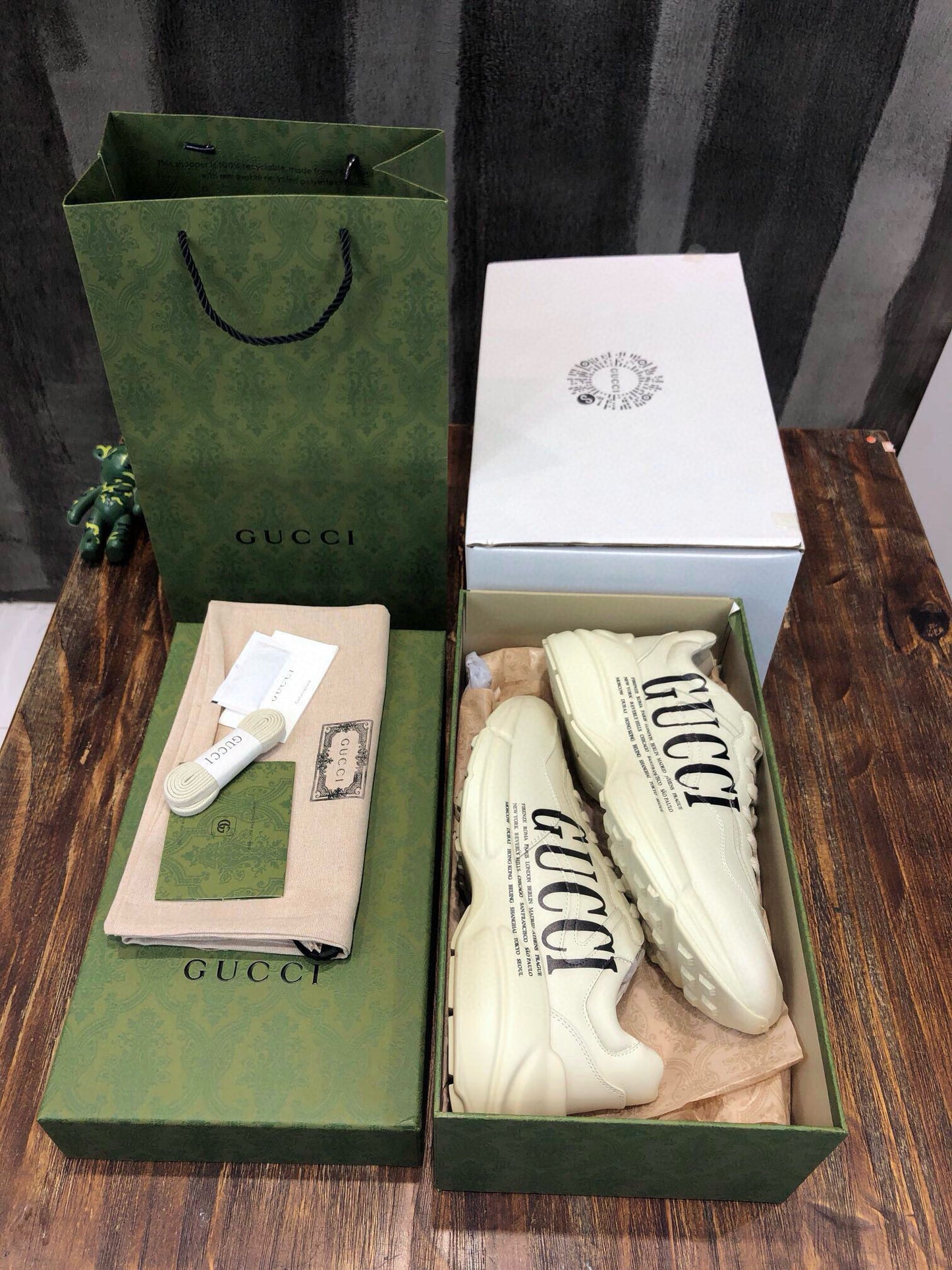 Gucci Sneakers