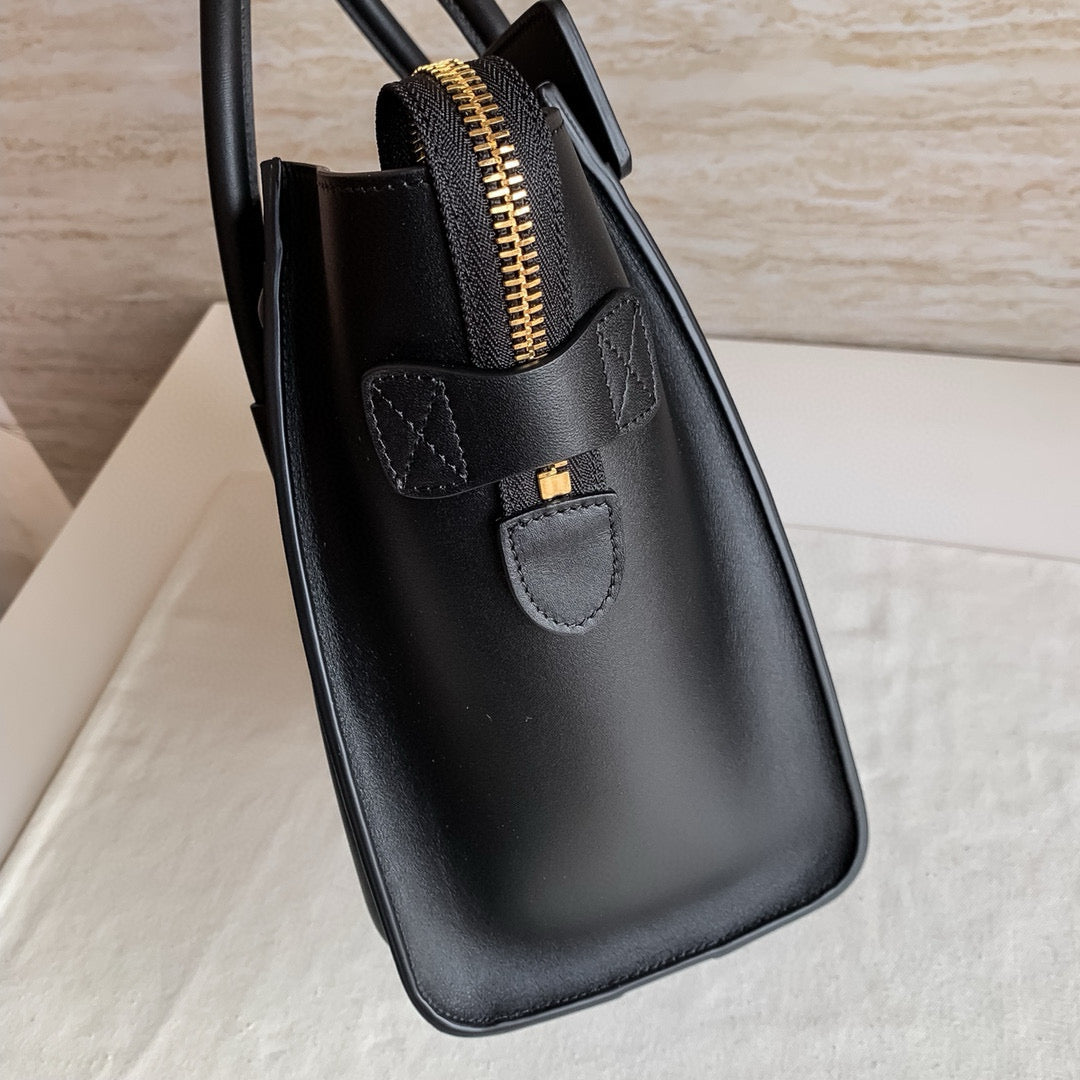Celine Duffel