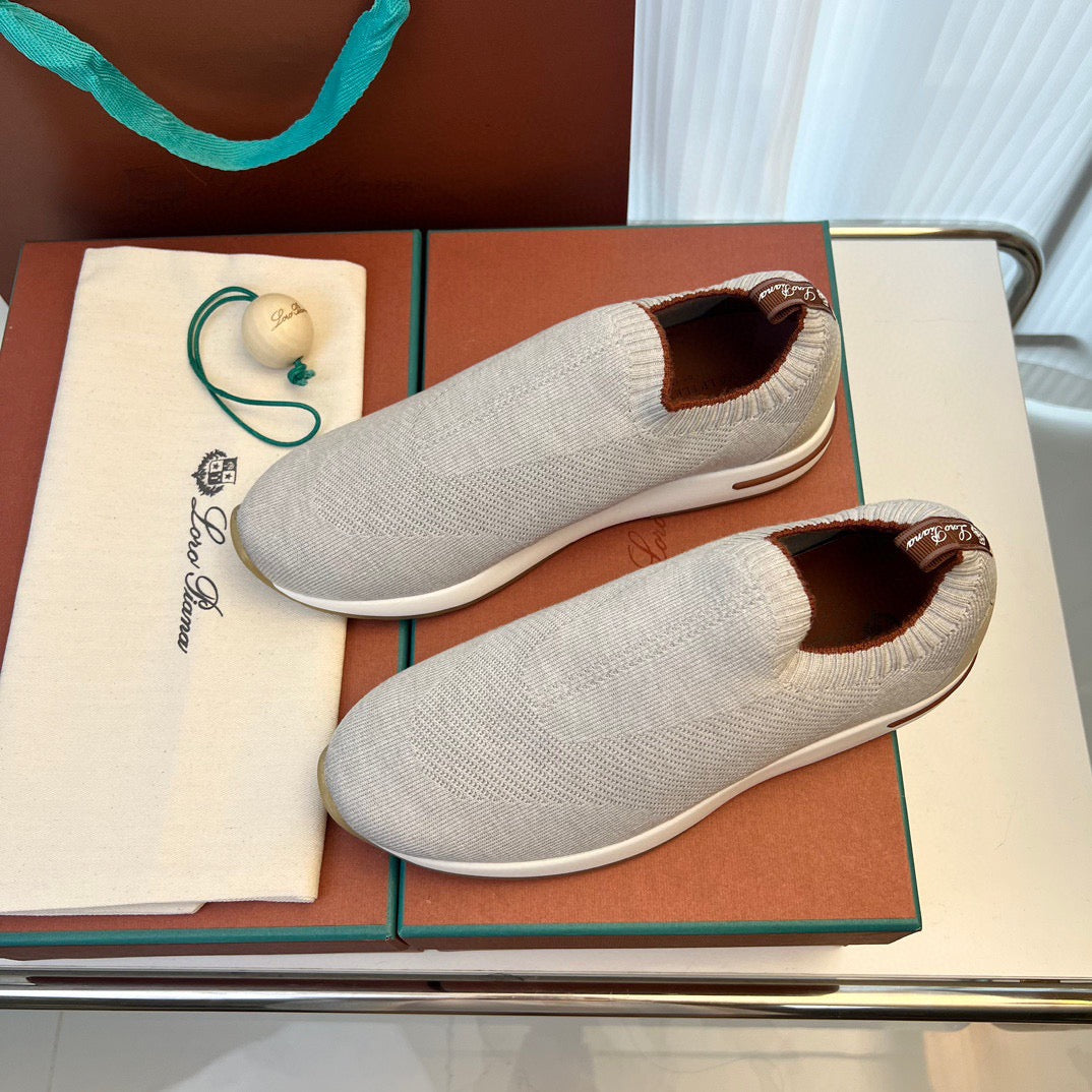 LP Sneakers