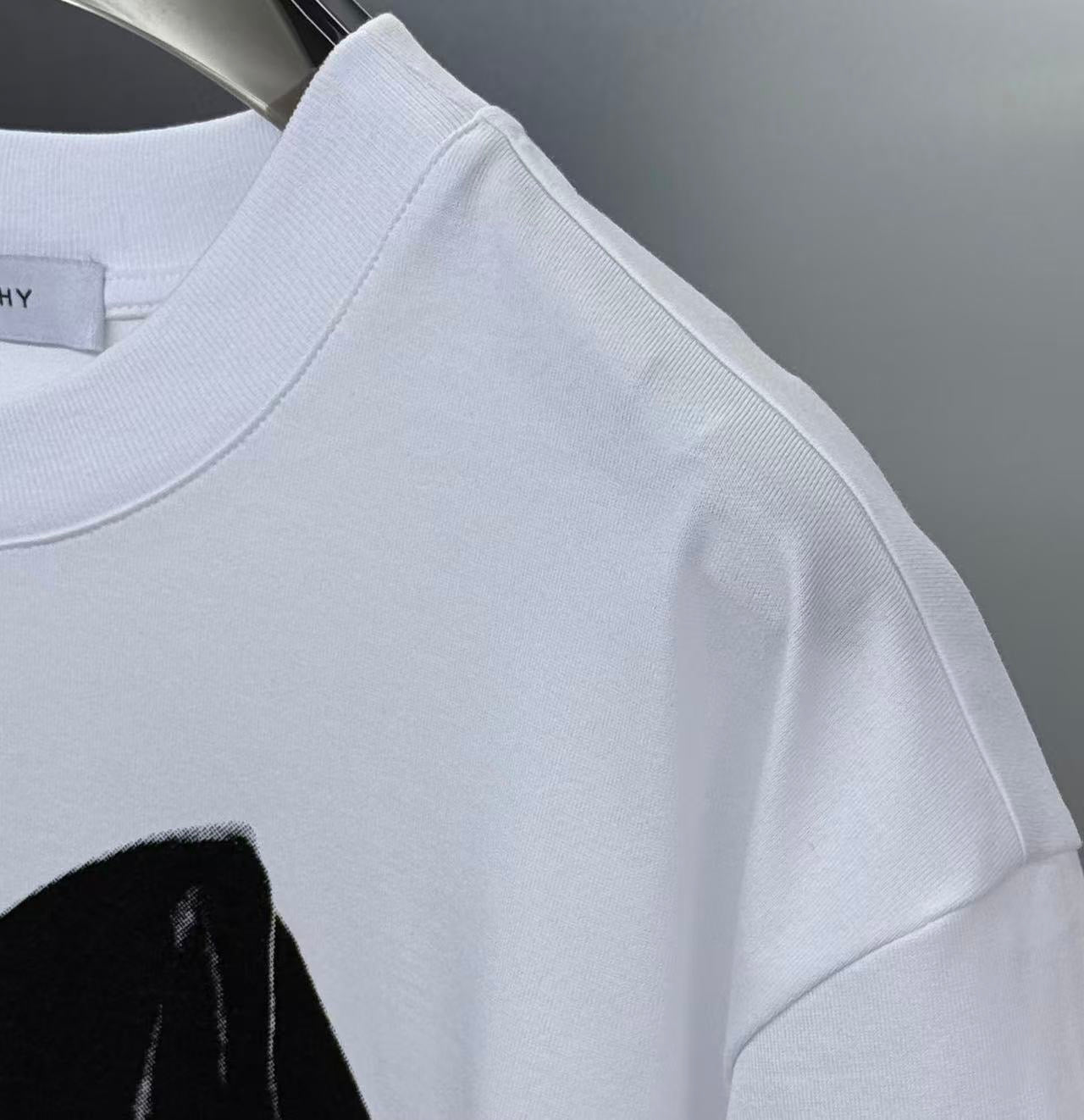 Givenchy T-Shirt
