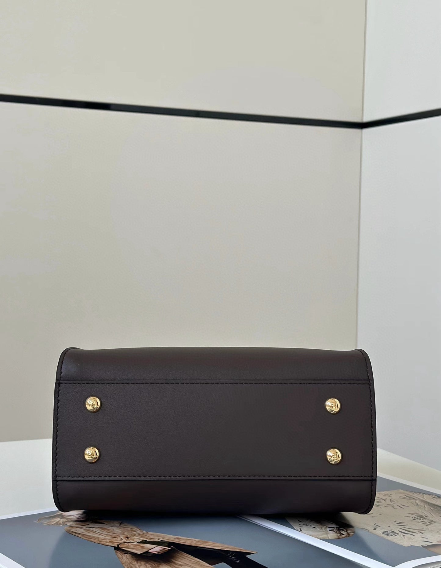 Fendi Peekaboo Bag (23x12x19 cm)