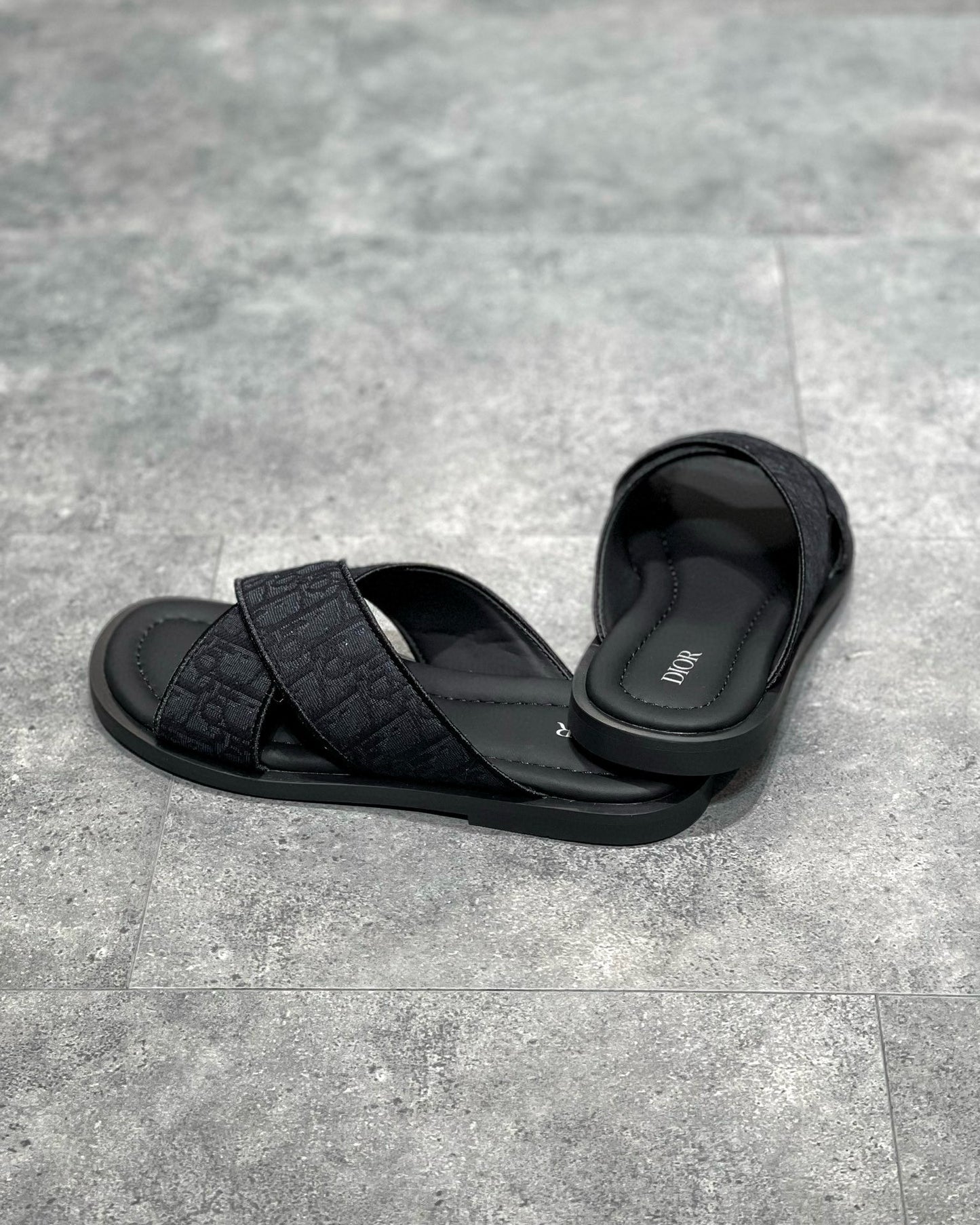 CD SANDALS