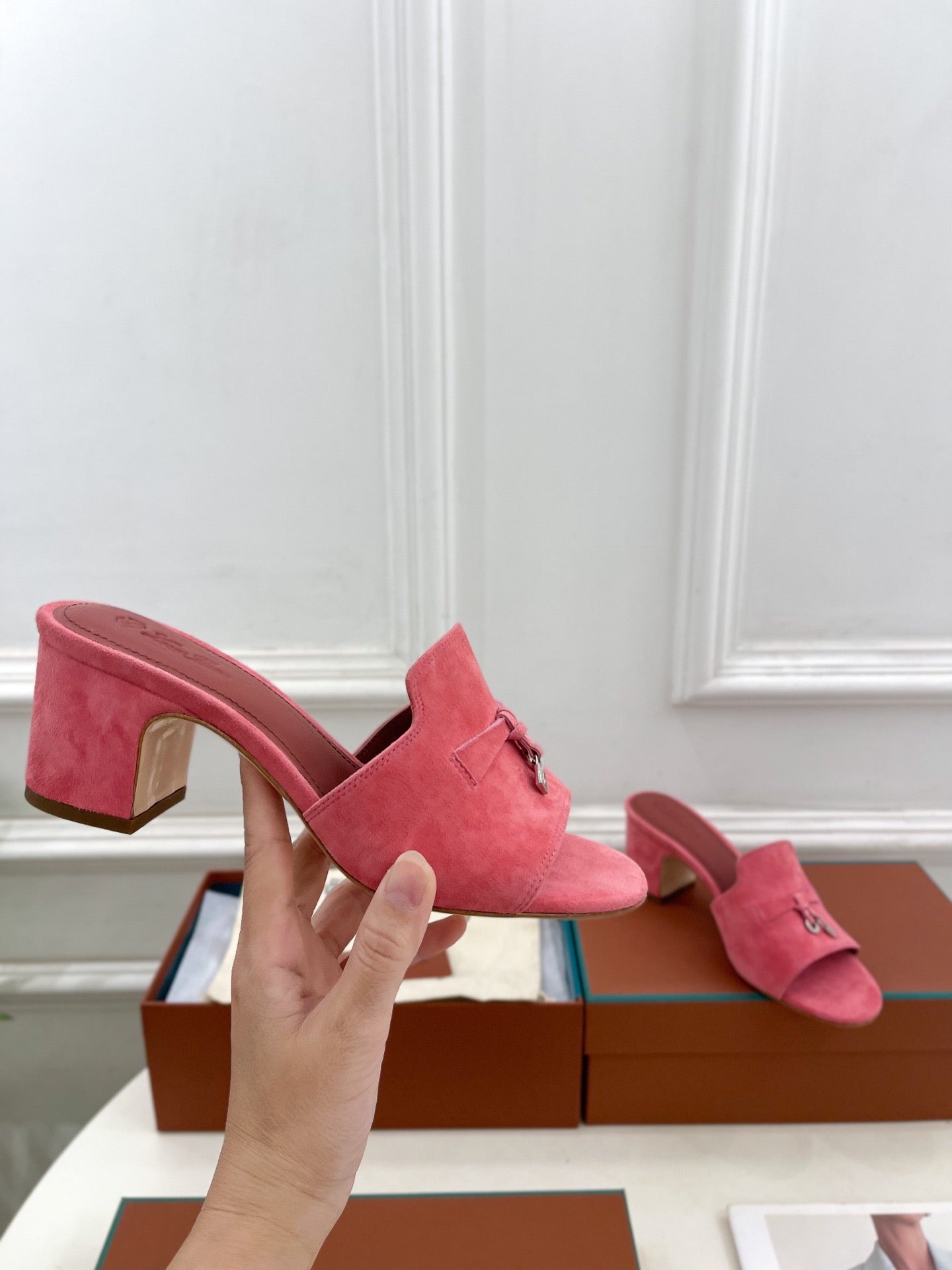 LP Sandals