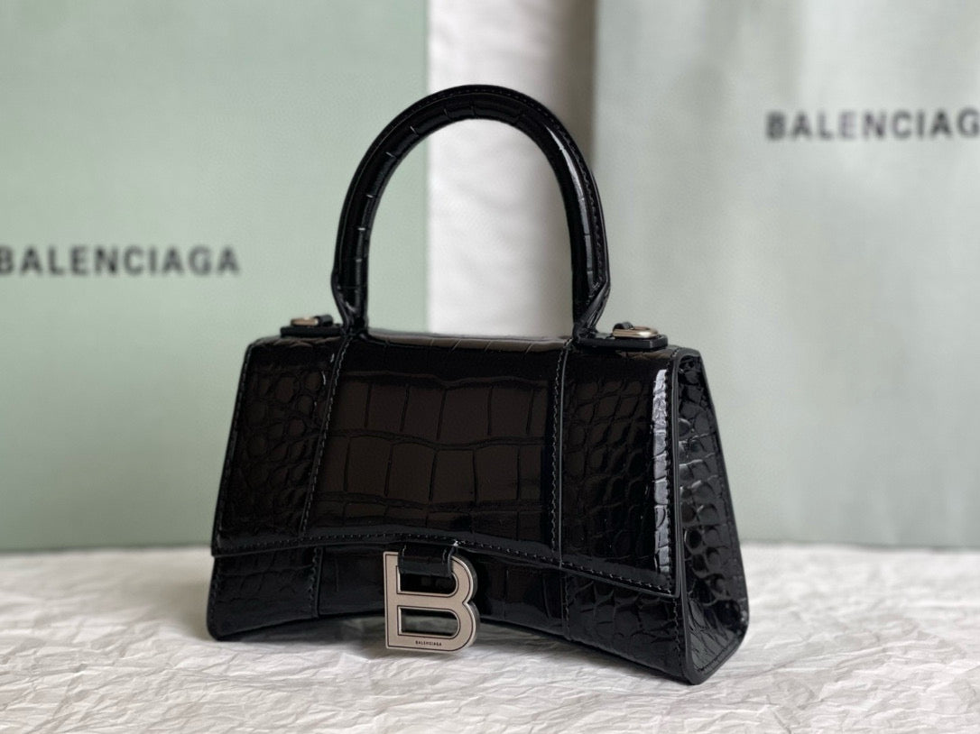 BLCG Hourglass Crocodile Top-handle Handbag
(19x8x21cm)