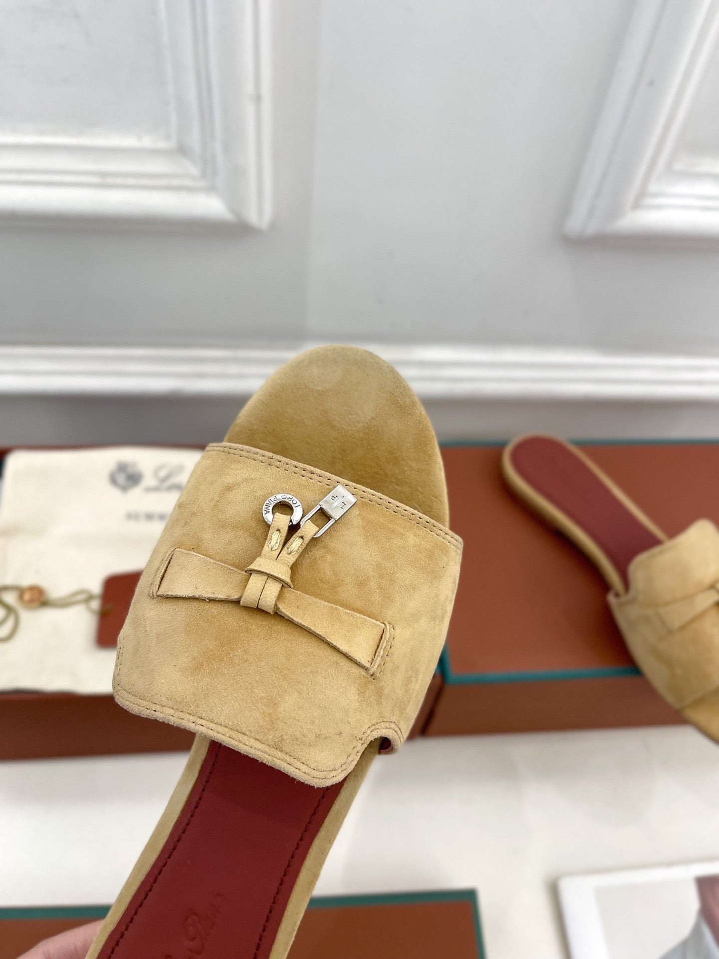 LP Sandals