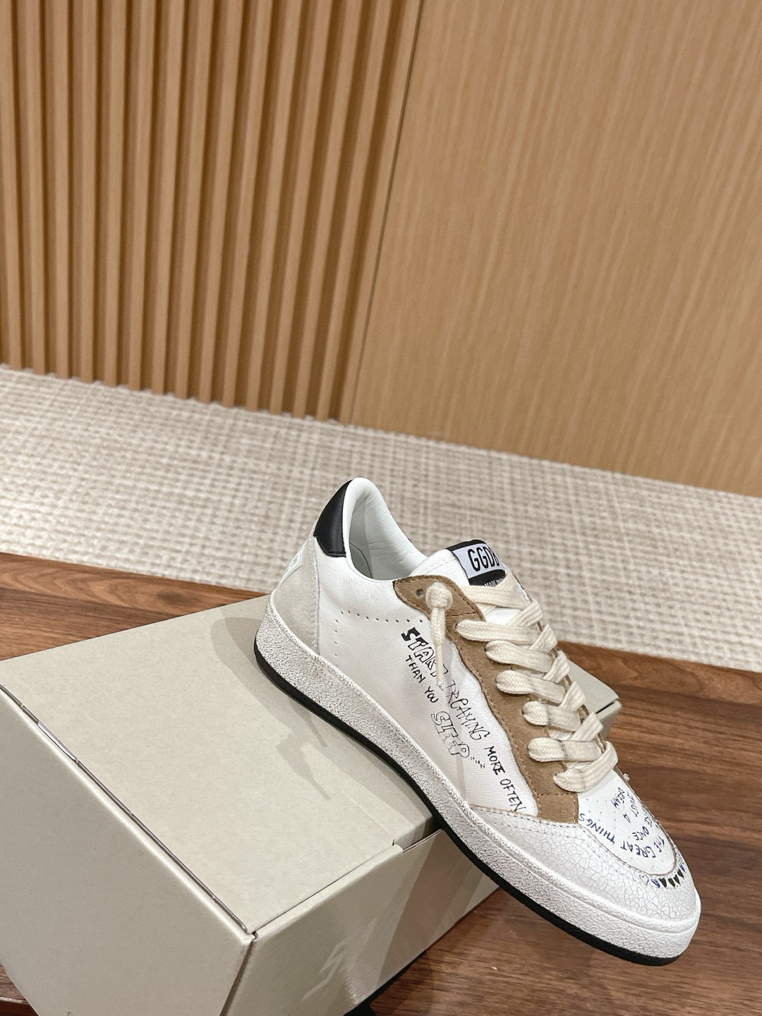 Golden Goose Sneaker