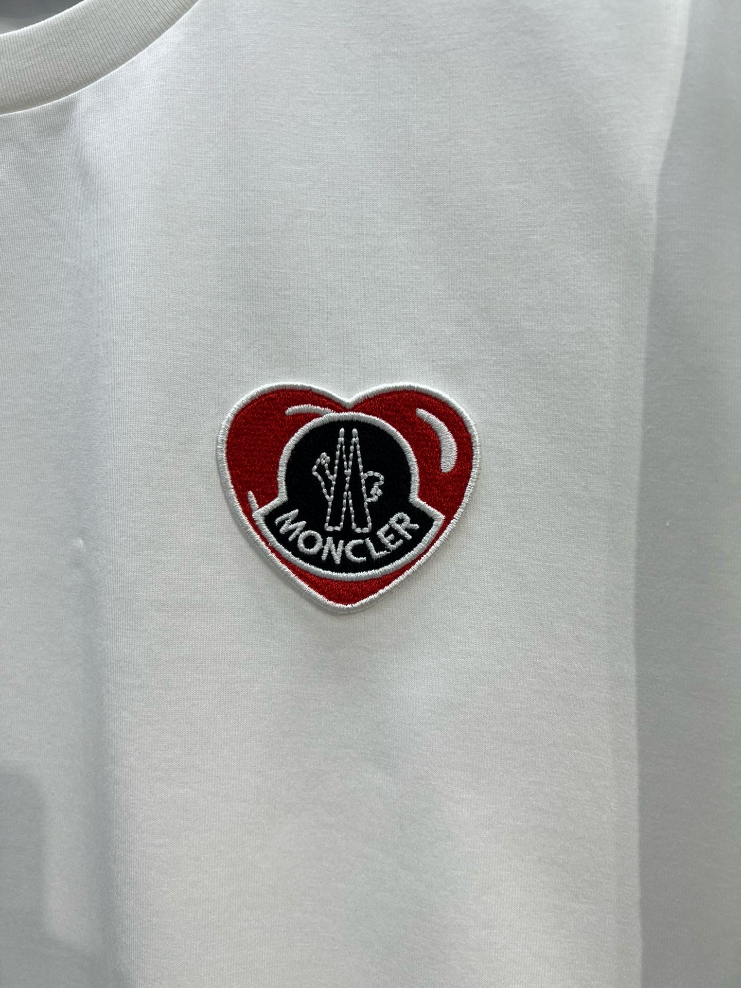 Moncler T-shirt