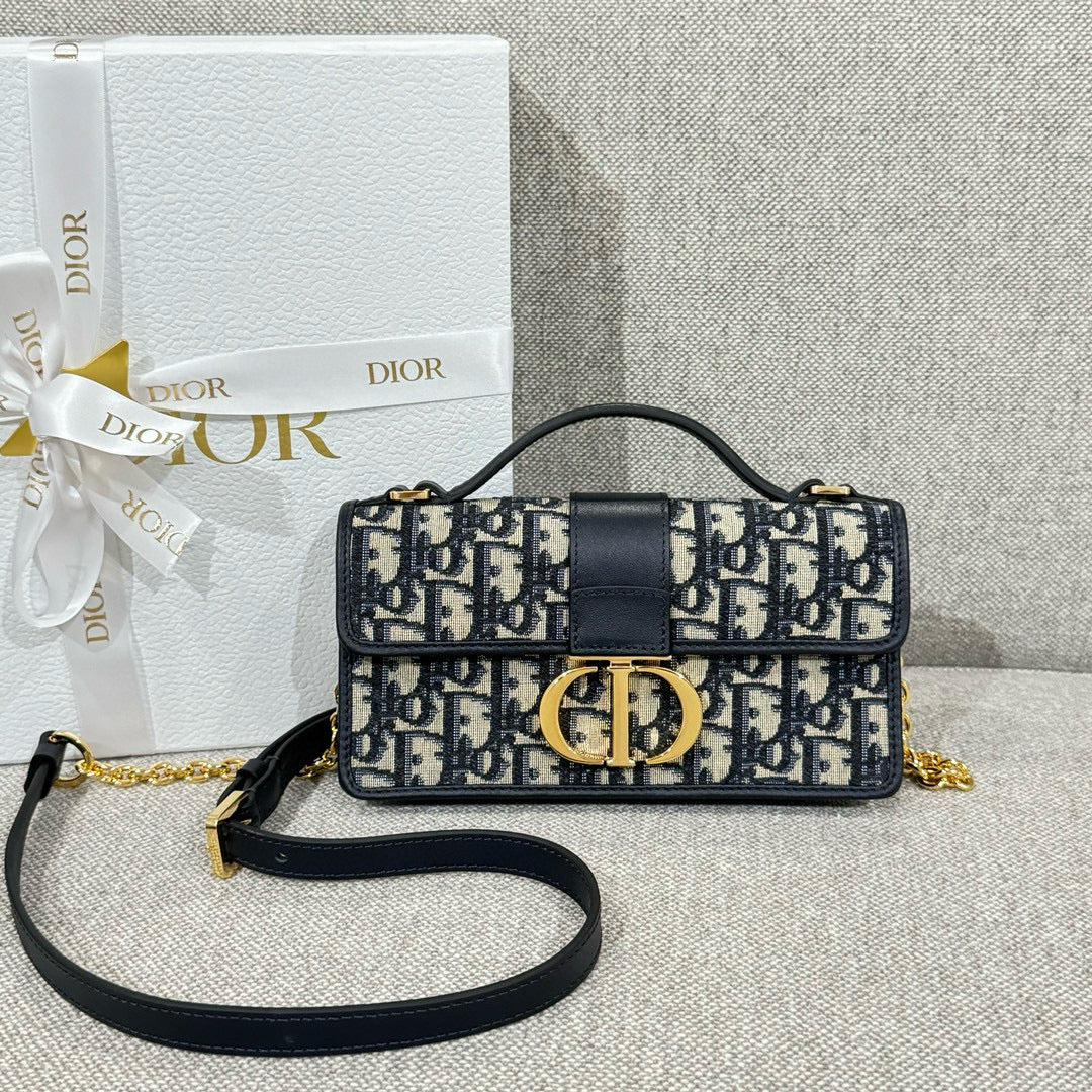 Dior Montaigne Bag