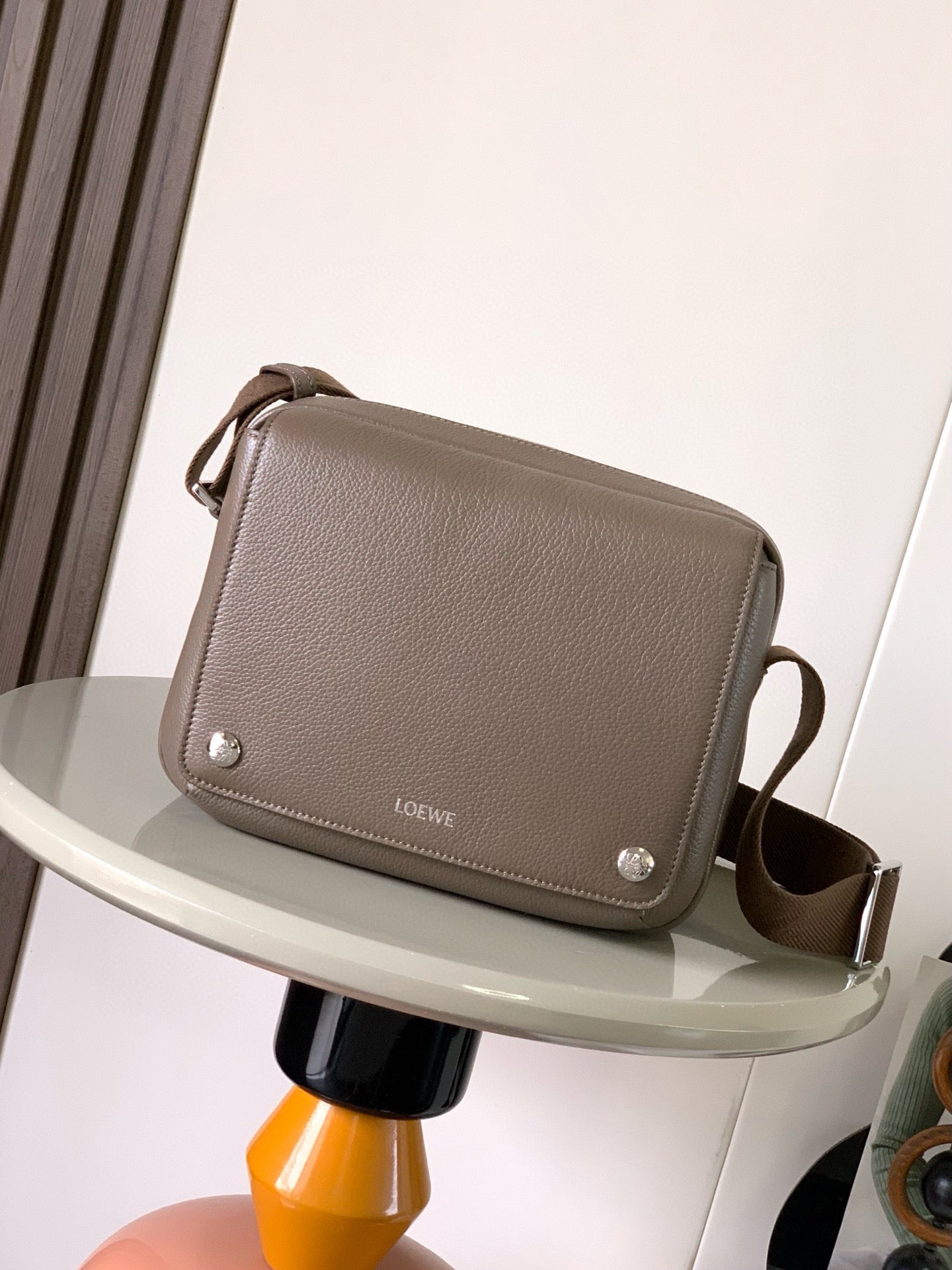 Loewe Messenger Bag 23x18x9CM