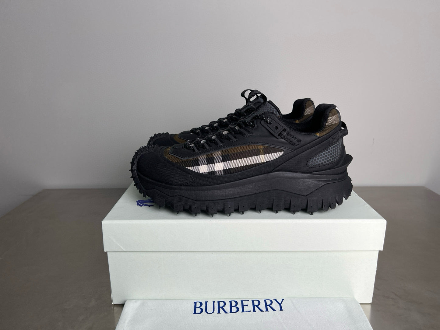 Burberry Sneakers
