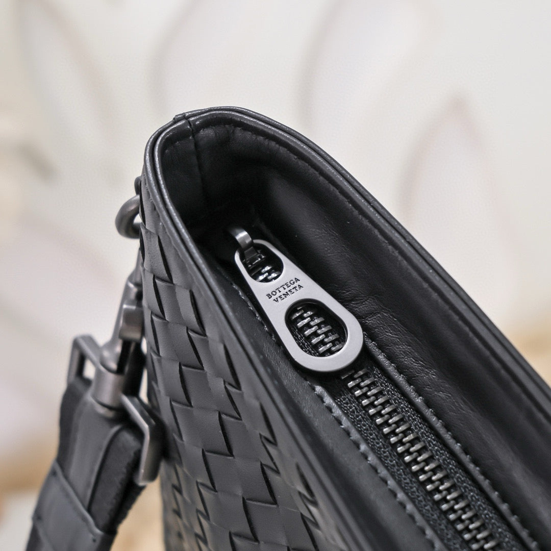 BV Cross Body Bag 27.27.2CM