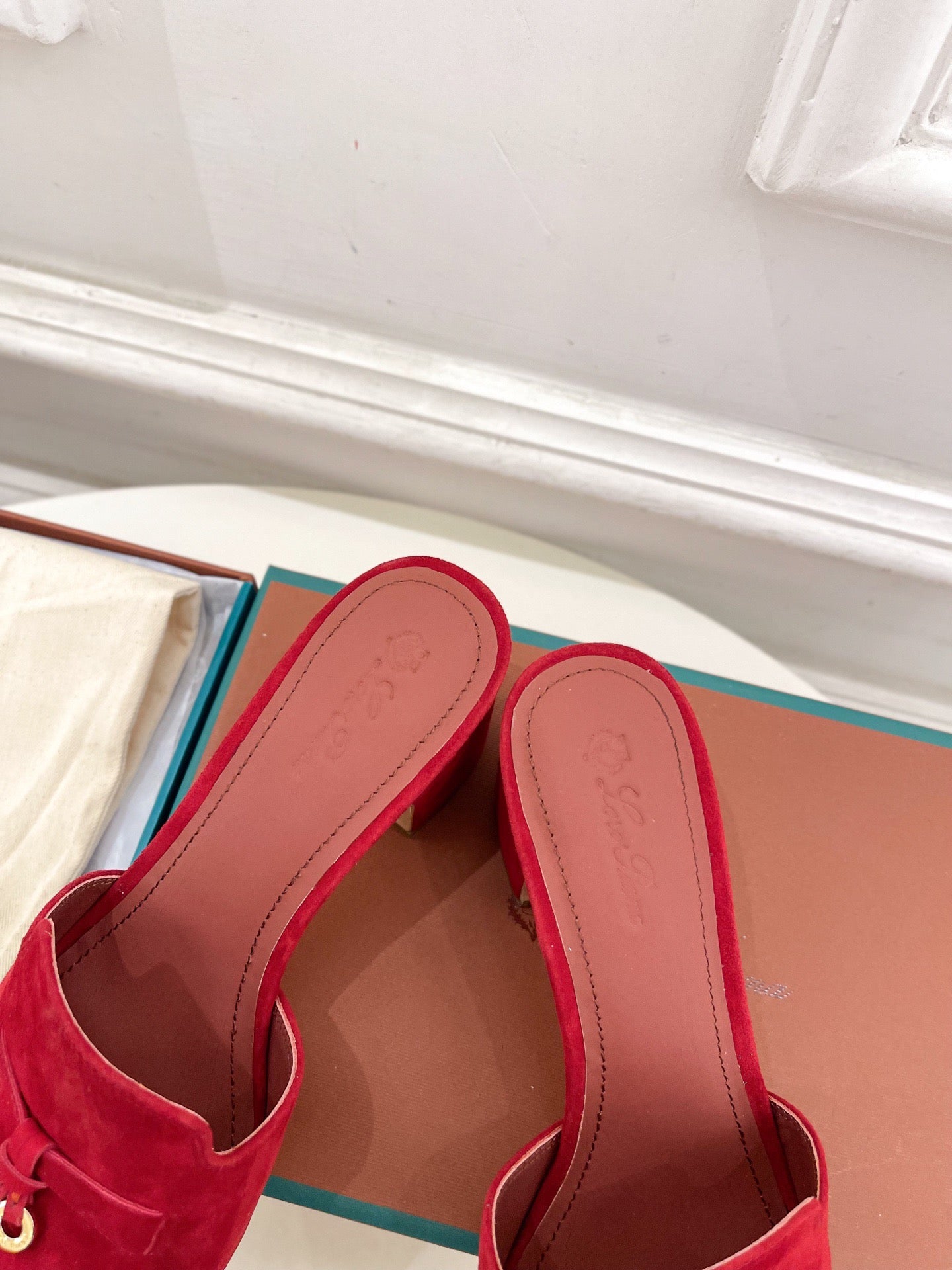 LP Sandals