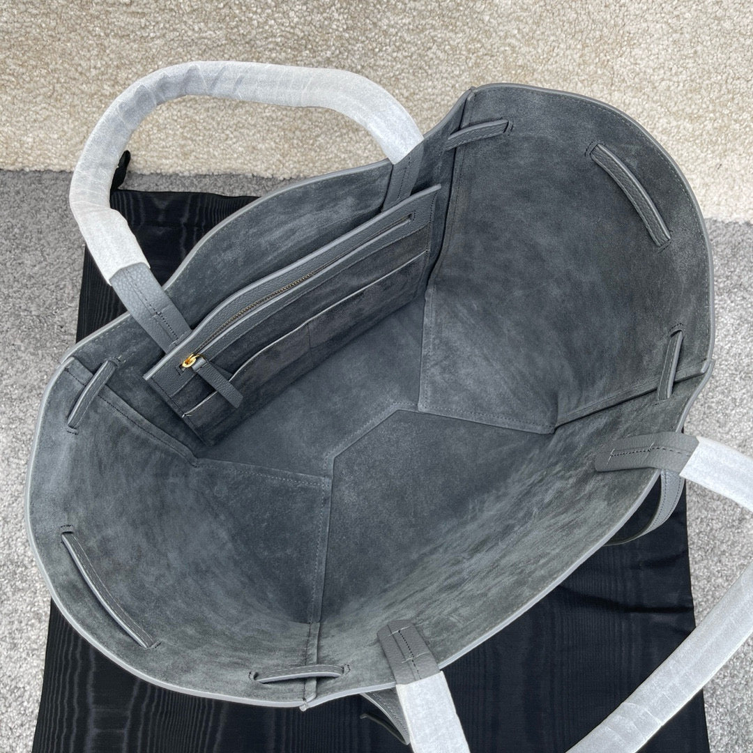 Celine Bucket