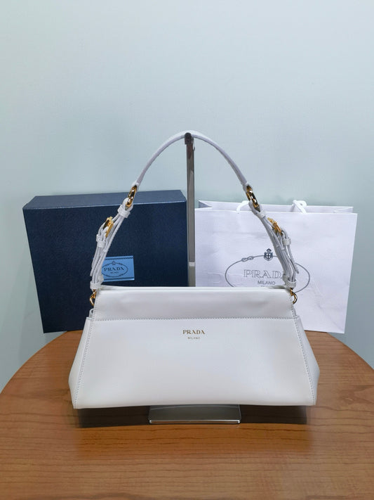 PD Enchaine Shoulder Bag