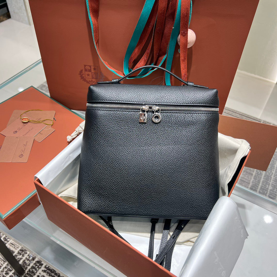 LP Extra Pocket L23.5 Backpack