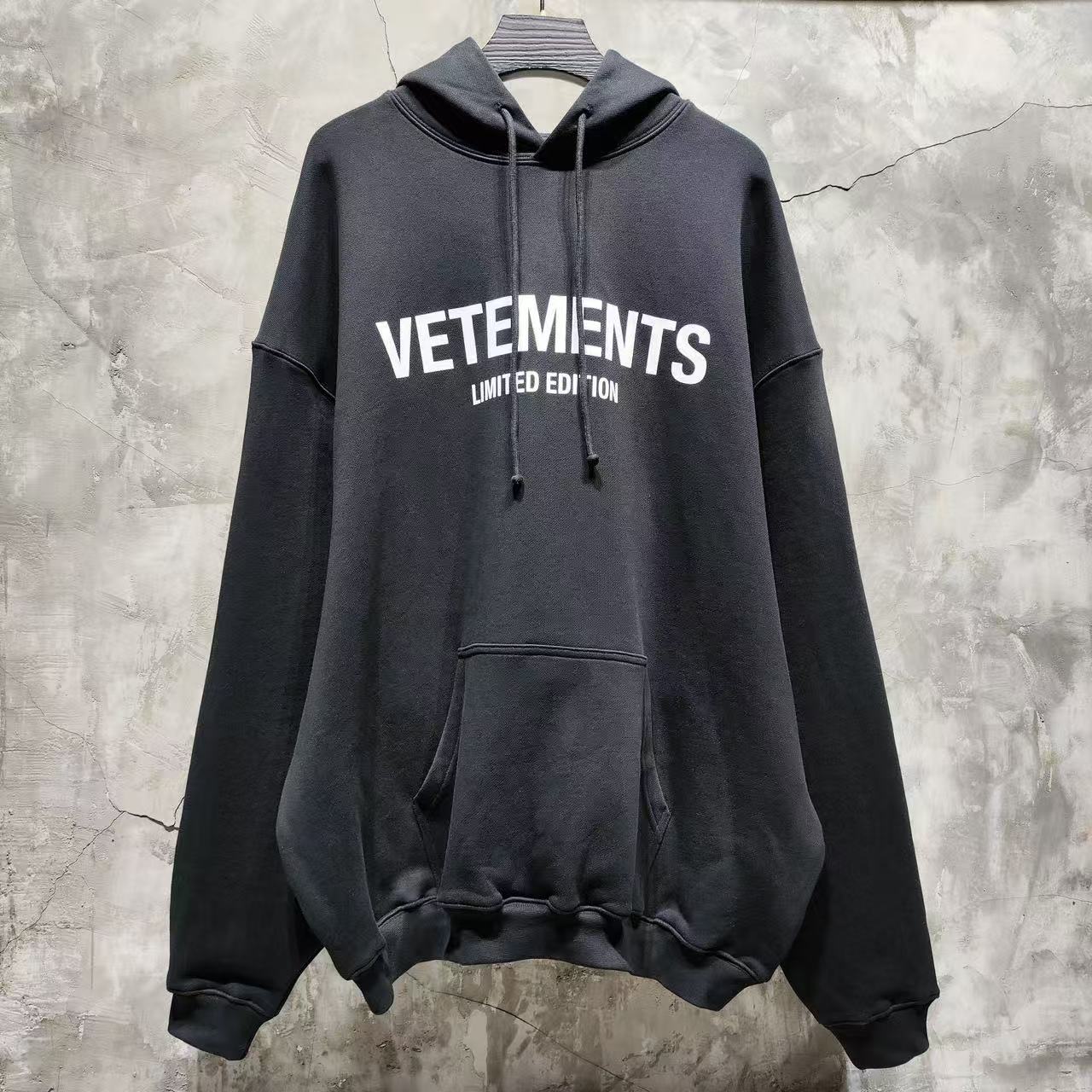 VTM Hoodie (Size S / Chest 128)