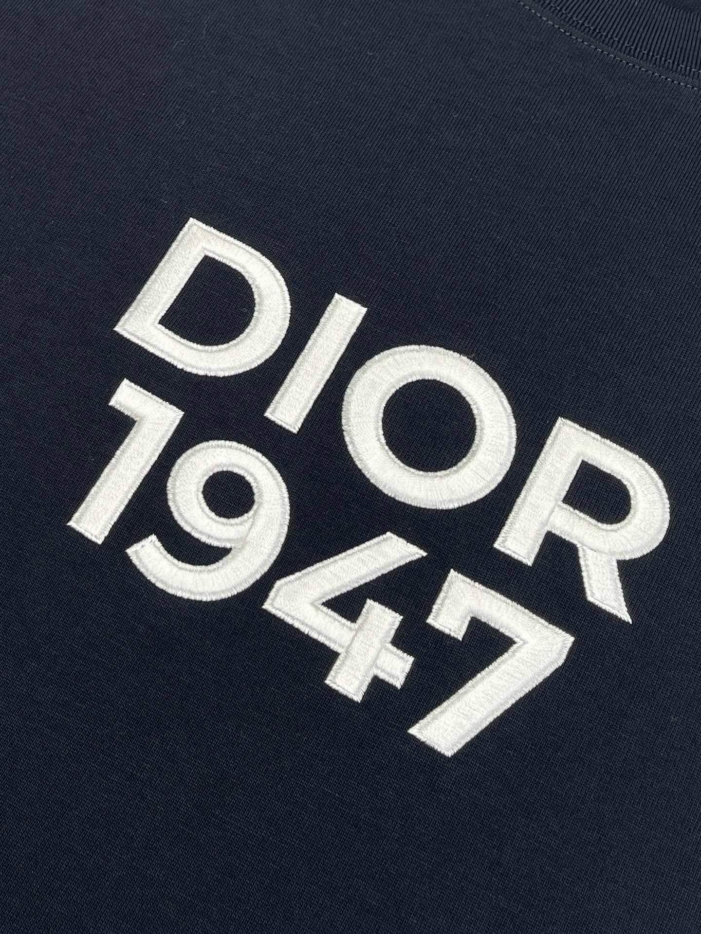 Dior T-shirt