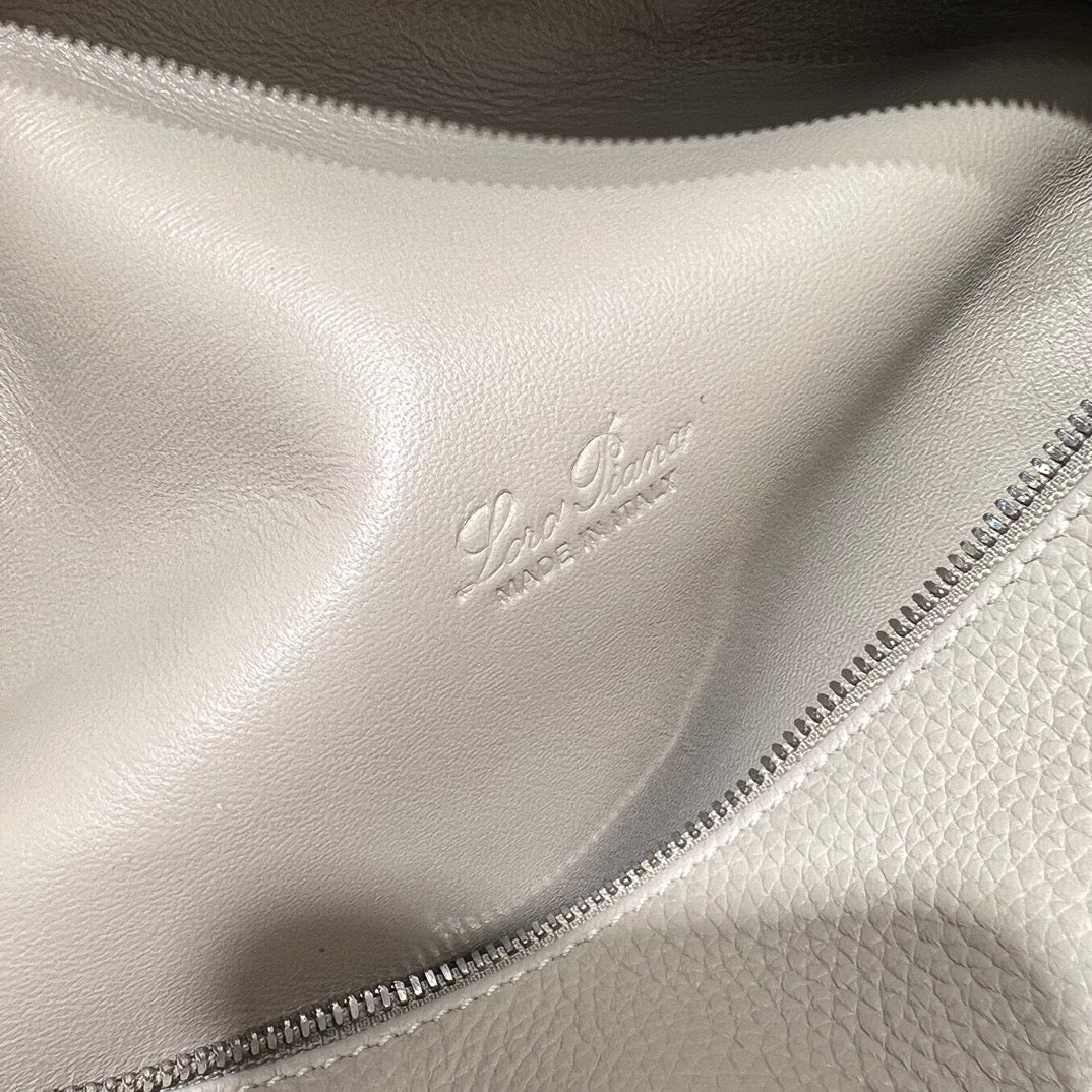 LP Extra Pocket L23.5 Backpack
