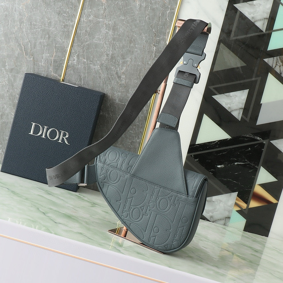 Dior Gravity Saddle Bag