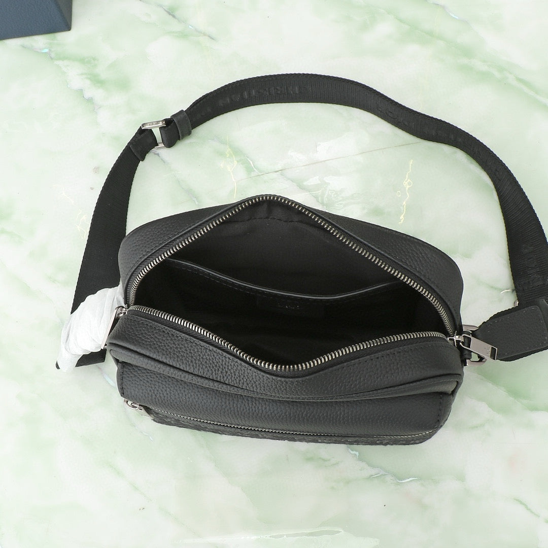 Dior Rider 2.0 Zipped Messenger Bag