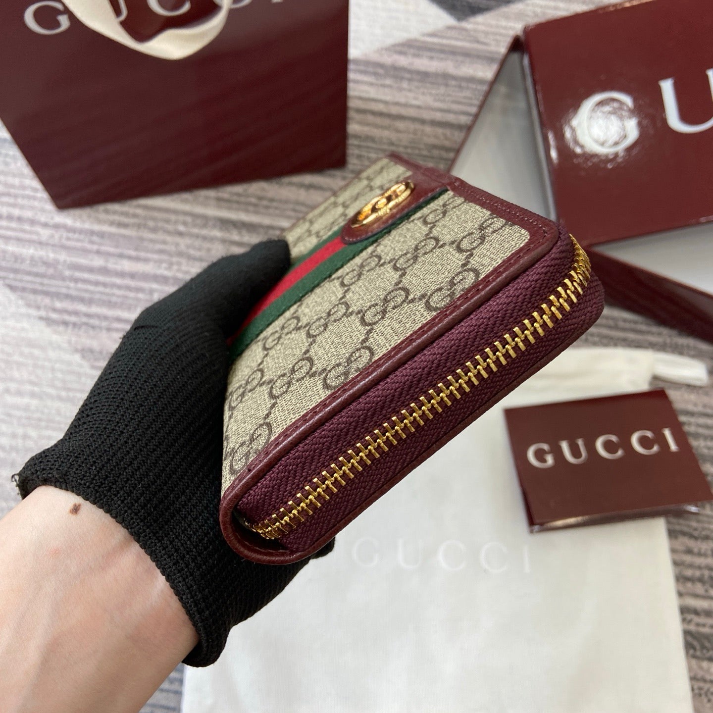 Gucci Long Zipped Wallet