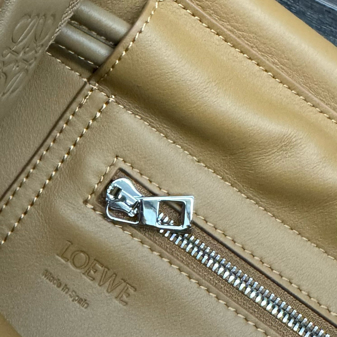 Loewe Messenger bag
