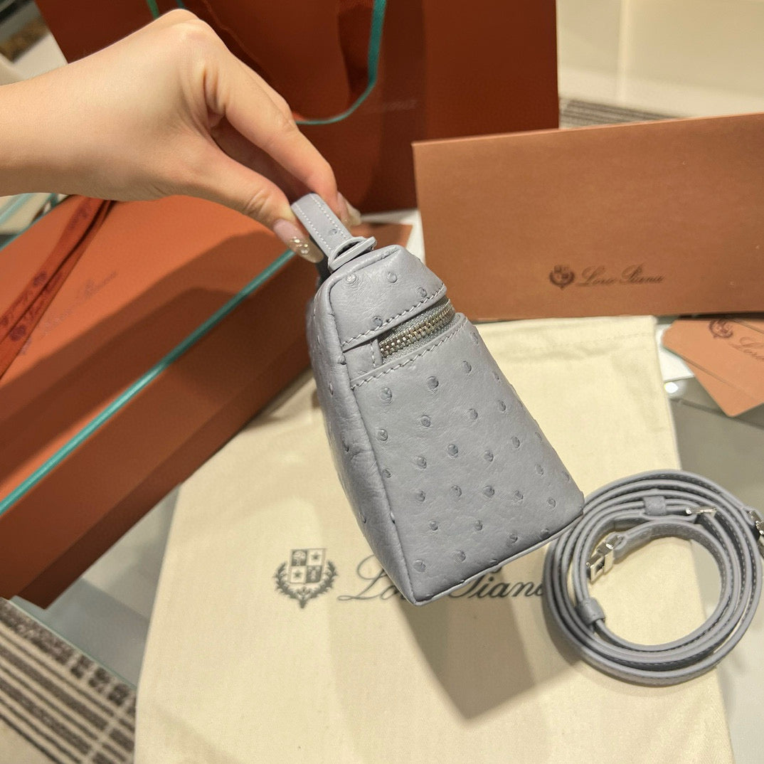 Loro Piana 19 Bag 19x7x12cm