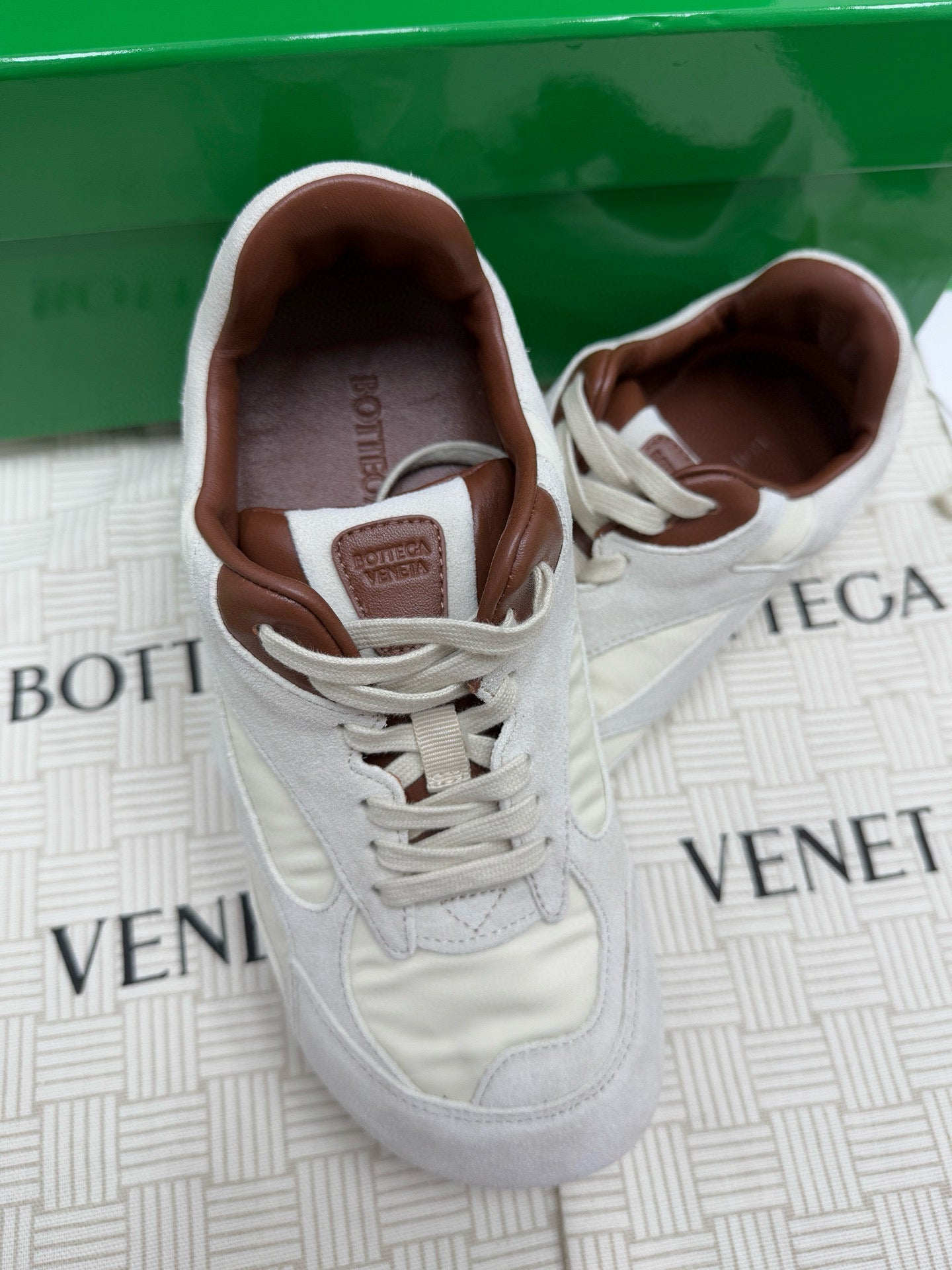 BV Sneakers