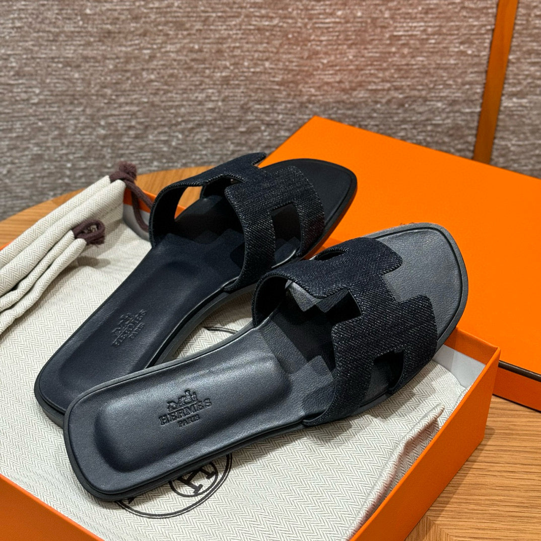 Hermes Slippers