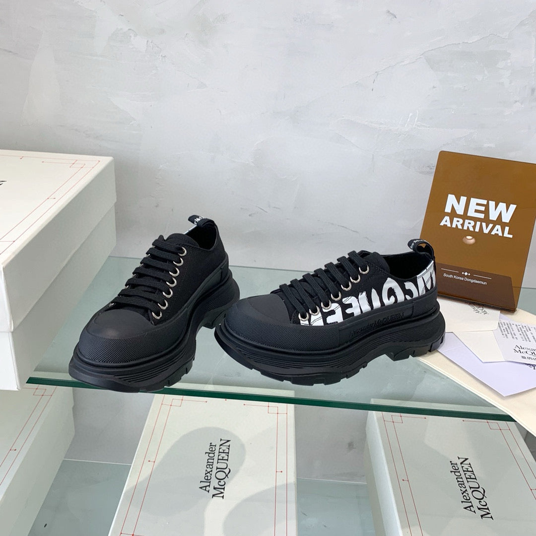 Alexander McQueen Sneakers